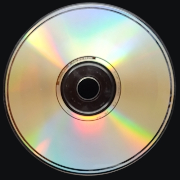 MUSIC CD     1982 "SAGA" WORLDS APART - Picture 2 of 3